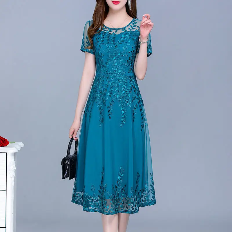 2023 New Summer Fashion Embroidered Solid Color O-neck Short Sleeve Ladies Dresses Women Clothing Temperament Net Yarn Dresses