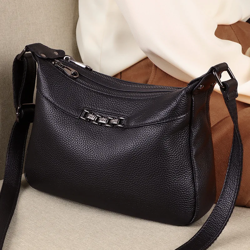 

2023 Trendy Genuine Leather Women's Single Shoulder Mini Bag: New Design, Fashionable, Versatile, and Ladies Chic Crossbody Bag