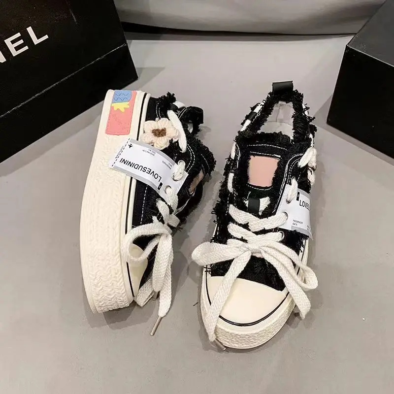 Fashion Platform Chunky Sneaker Women's Elevator Shoes Girls Frayed Lace Up Trainer Woman High Heel Flatform Distressed Sneakers