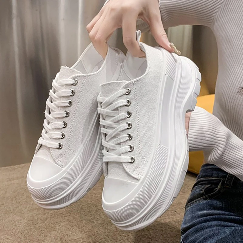 Женские кроссовки на платформе модная Уличная обувь удобная повседневная