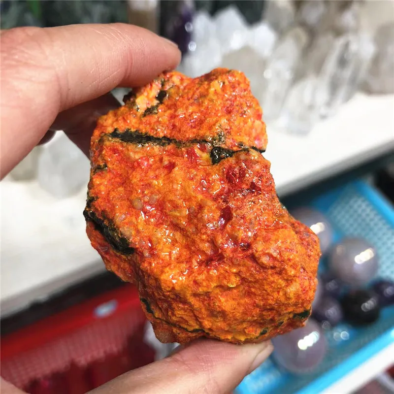 

Необработанный природный камень Реалгар Sisterstone 4-5 см