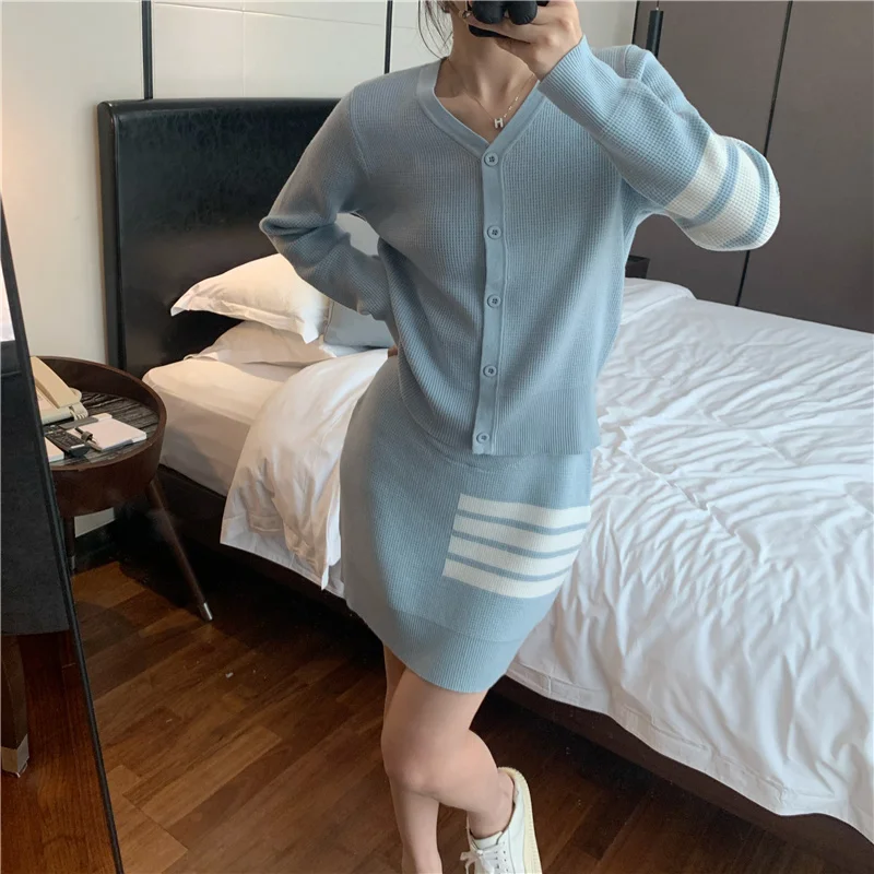 Small tb suit skirt female waffle V-neck cardigan knitted high-waisted short skirt package hip skirt two-piece spring