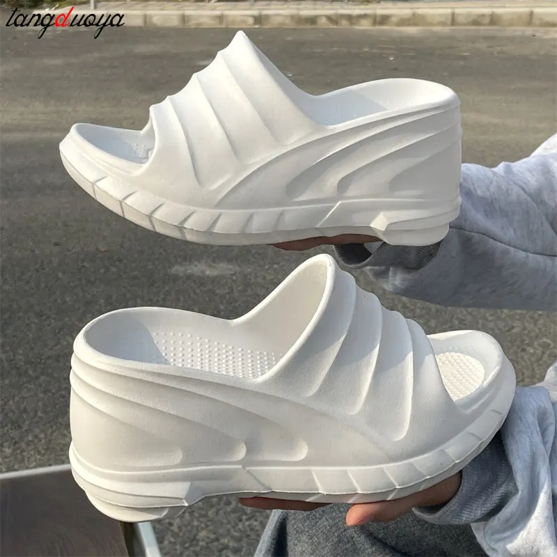 

Women Slippers Brand New Fashion Integrated Slipper Female Lightweight Summer Casual Shoes Soft 8cm Conspicuous Heightening Shoe