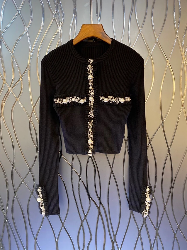 

2022 new women Fashion Long Sleeve Sexy Round Neck Pearl Trim Exquisite Premium Slim Fit Knit Top 905