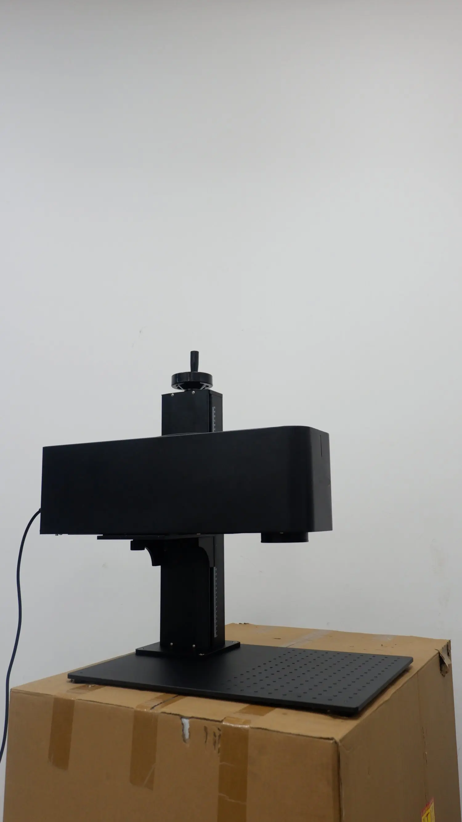 Лазерная маркировочная машина ручной волоконный лазерный гравер система для