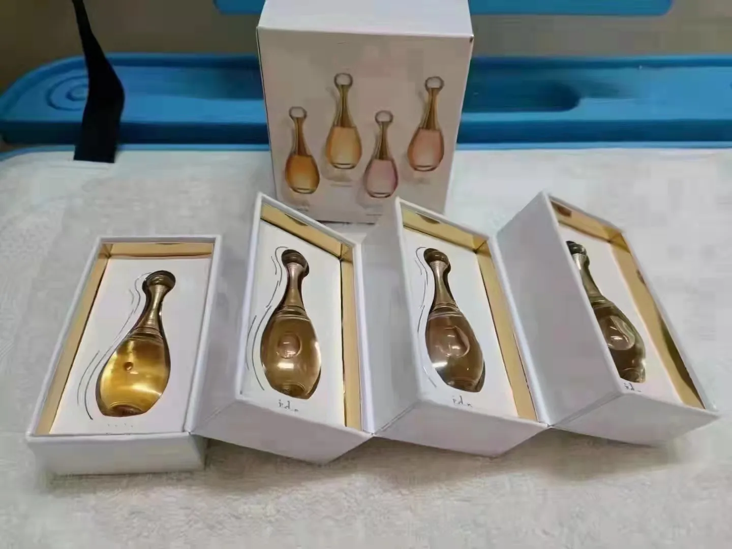 

4 in 1 Original Perfume For Women Portable Female Parfum Flower Fragrance Lasting Fashion Lady Perfume Women Brand Original