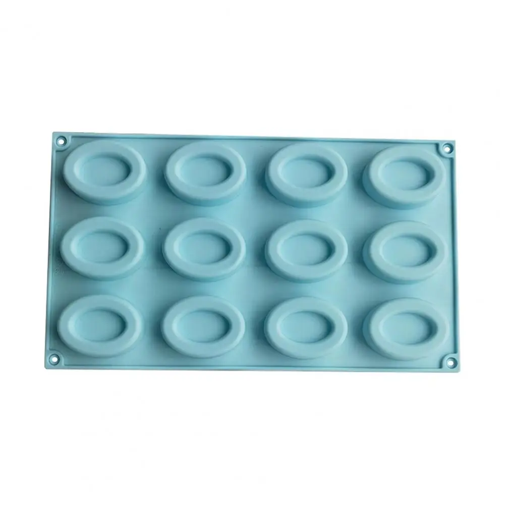 

Durable Reusable High Temperature Resistant 12 Holes 3D Silicone Doughnut Mold for Baking Chocolate Mould Fondant Mold