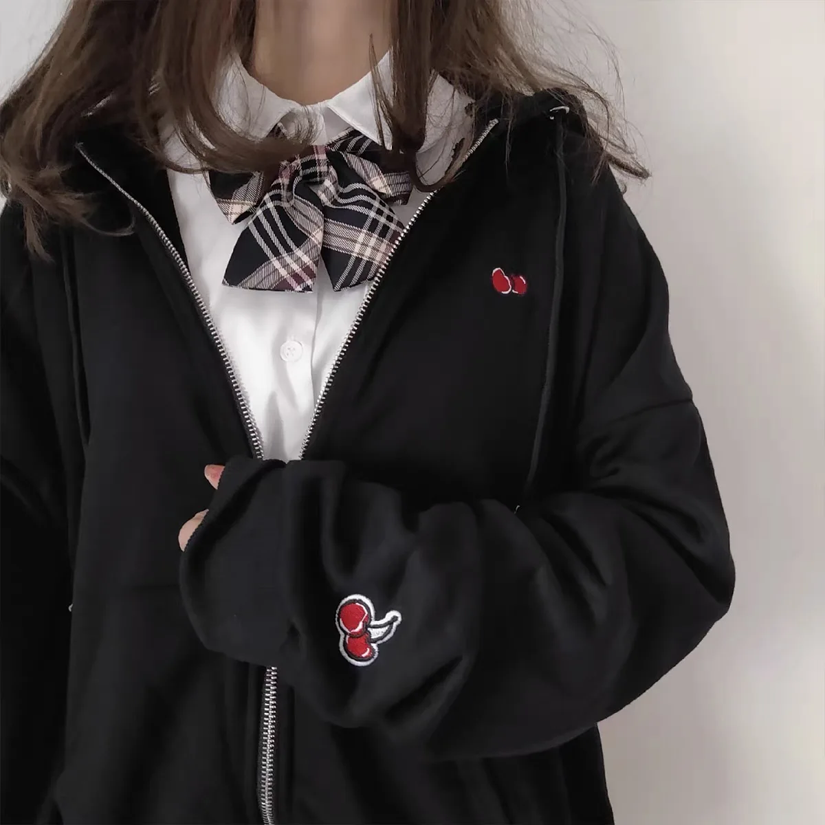 

2023 New Spring and Autumn Women's Korea KIRSH Cherry Letter Flower Embroidery High Quality Cotton zipper hoodie