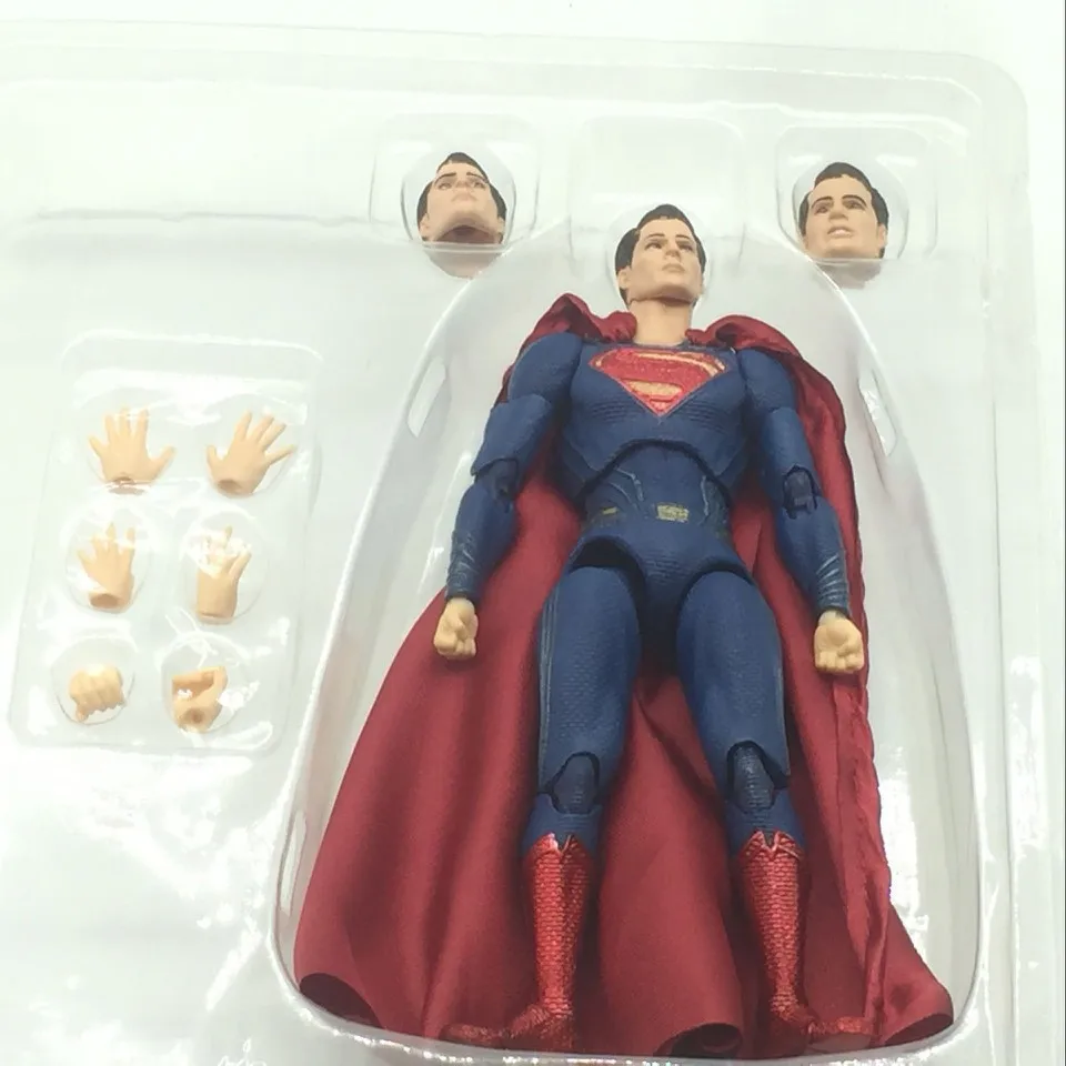 Фото Bandai 17 см комикс MAFEX 057 подвижная модель игрушки Супермен фигурка подарок №1
