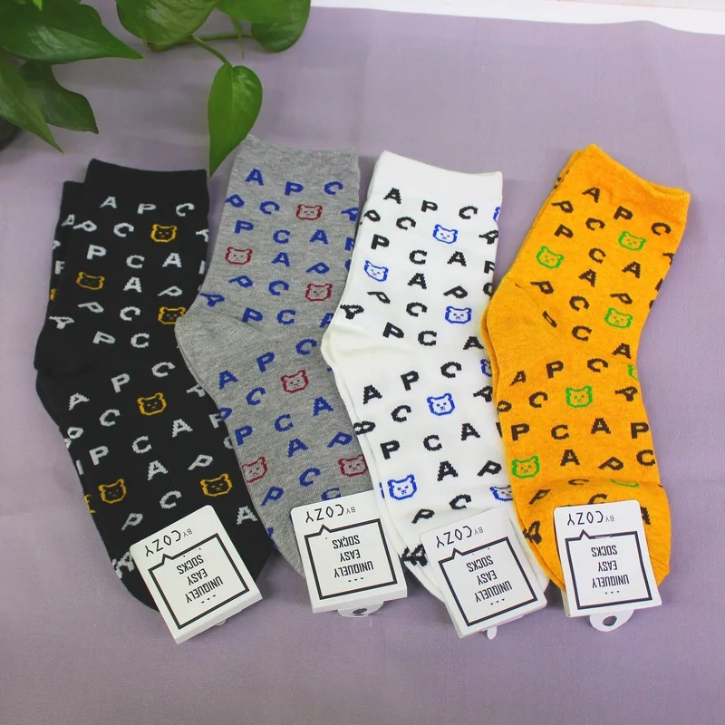 

Printing Letter Woman Sock Bear for Women Socks Fashion Street Lovely Warm Sox Casual College Style Autumn Winter Kpop Socken