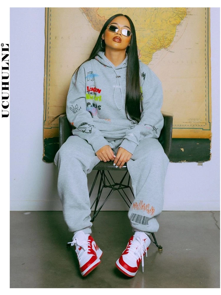 

Autumn Winter Hoodies Sweatshirts Two Piece Sets Women Letter Printed Long Sleeved Trousers Tracksuits Ladies Suit Sportswear