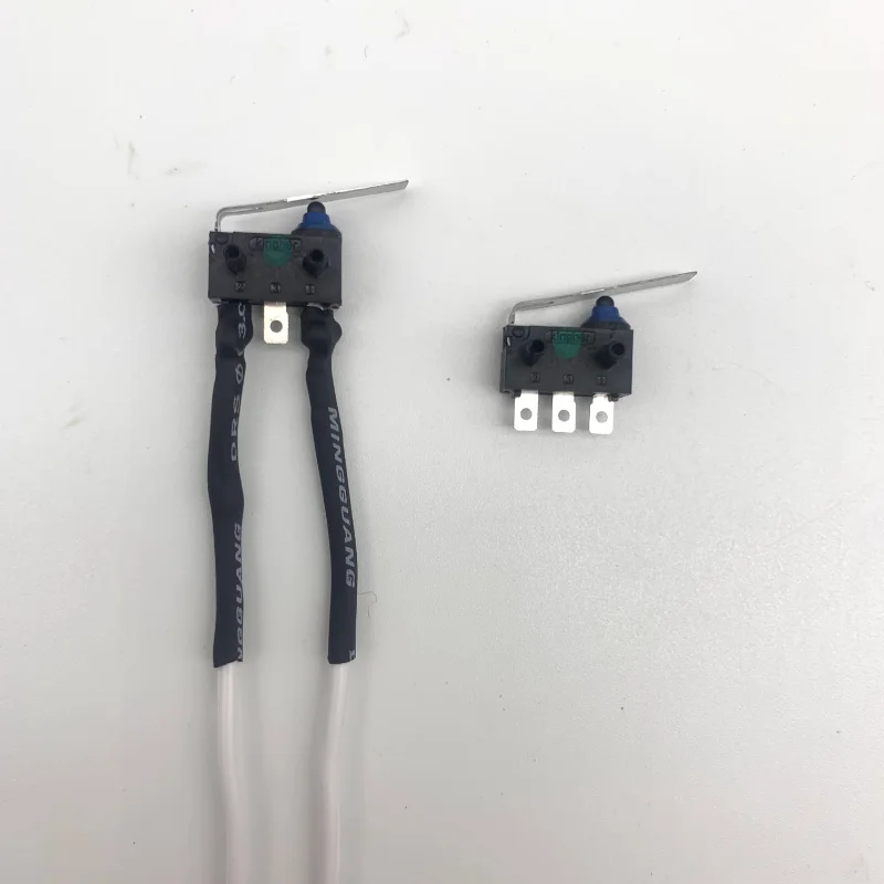 

Подходит для Chang'an 13-15eado14-15eado XT, ручной микрокнопочный переключатель yuexiangV7CS15 P gear