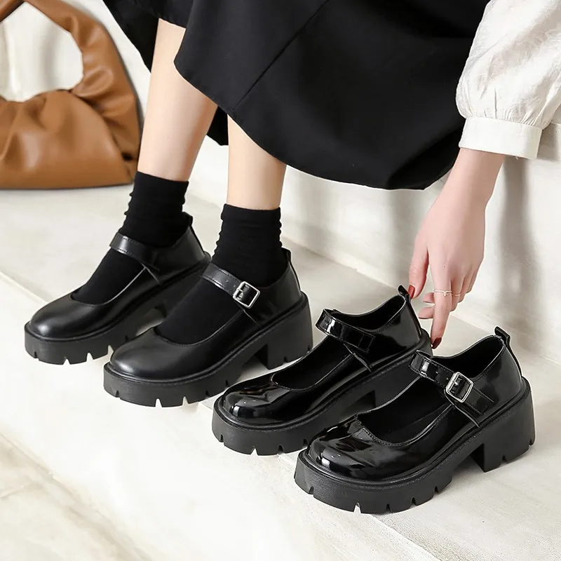 

Женская обувь, новинка 2023, туфли для девочек в стиле "Лолита", форма JK, обувь из искусственной кожи, лодыжки с сердечком и лодыжками, Симпатичные пикантные ретро-туфли в британском стиле