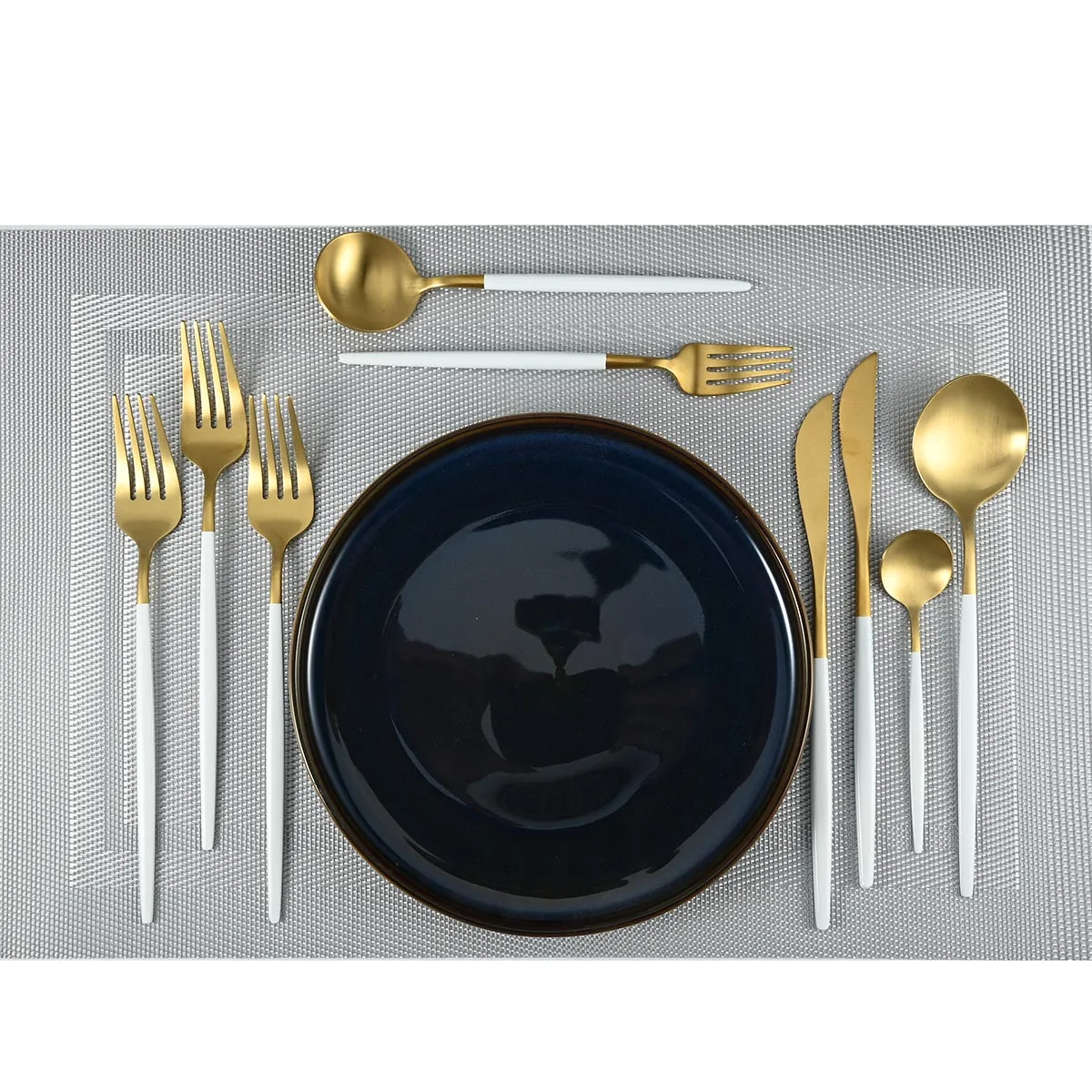 

Набор столовых приборов из нержавеющей стали, комплект из 24 зеленых и золотых матовых приборов, нож, вилка, ложка, столовая посуда