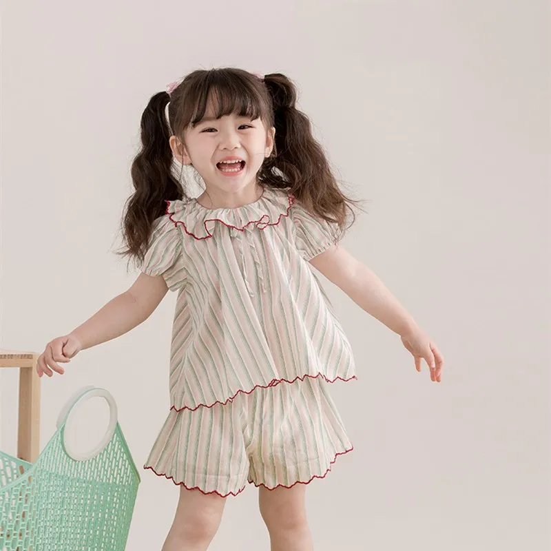 

Комплект летней одежды для девочек, комплект из 2 предметов, хлопковый топ с коротким рукавом и полосатым принтом + шорты