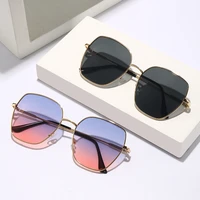 2022 new fashion tea gradient sunglasses women vintage brand design ocean lens metal temples sun glasses eyewear female uv400