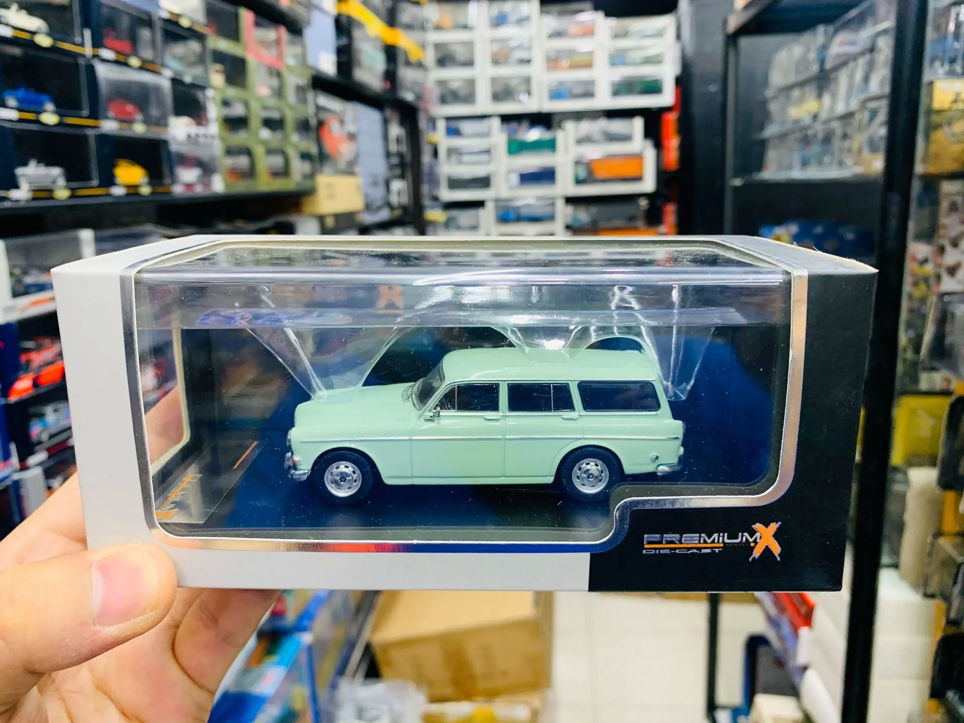 

PremiumX Volv*o 220 Amazo*n 1962 Green 1/43 Scale DieCast Model Car PRD373