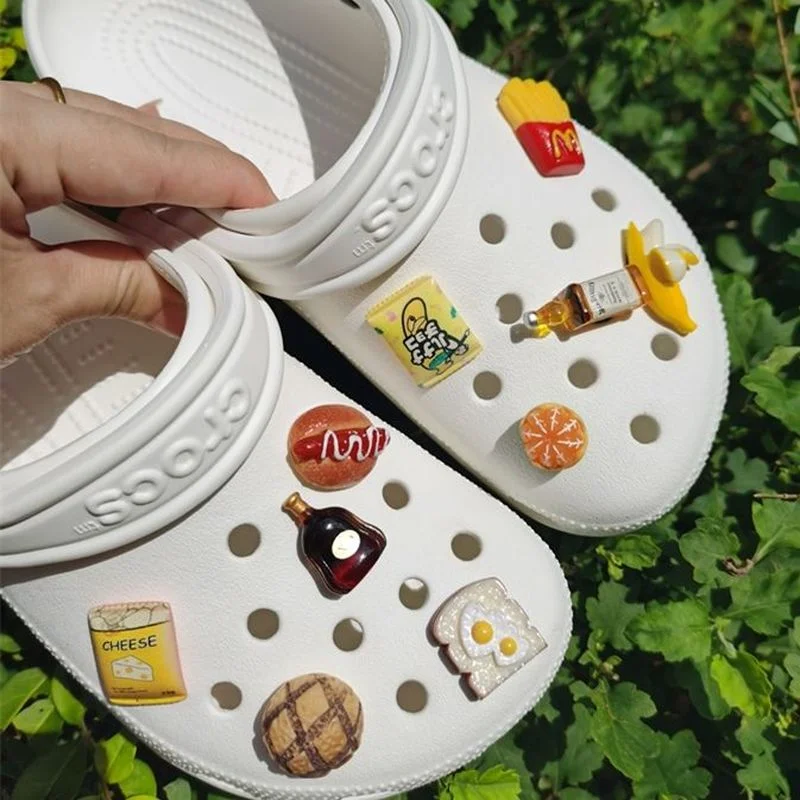 

Cartoon Cute Croc Charms Designer Fashion Lovely Diy Bear Kids Clogs Shoes Accesorios Hot Sale Bundle Set Shoe Charms for Crocs