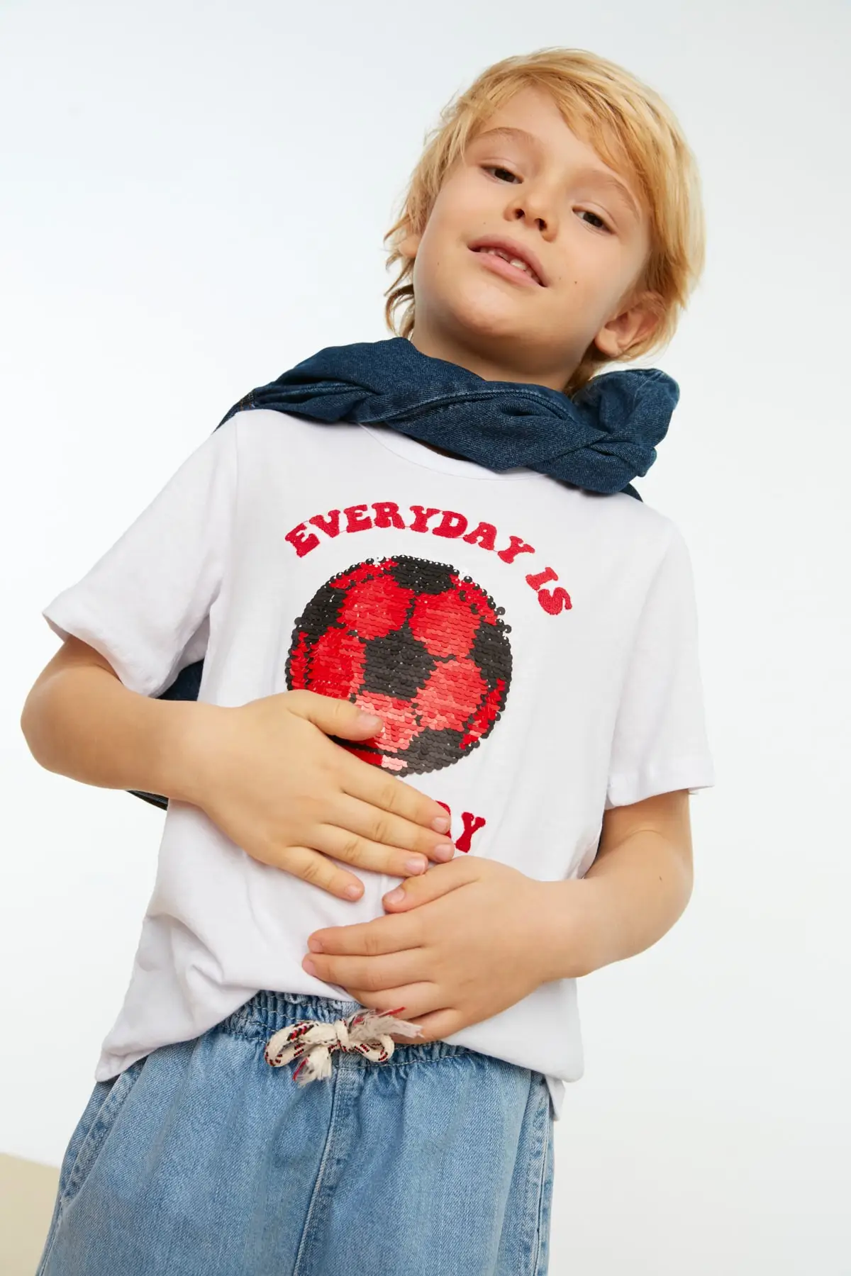 

Rotating Sequined Male Child Knitted T-Shirt TKDSS22TS0261