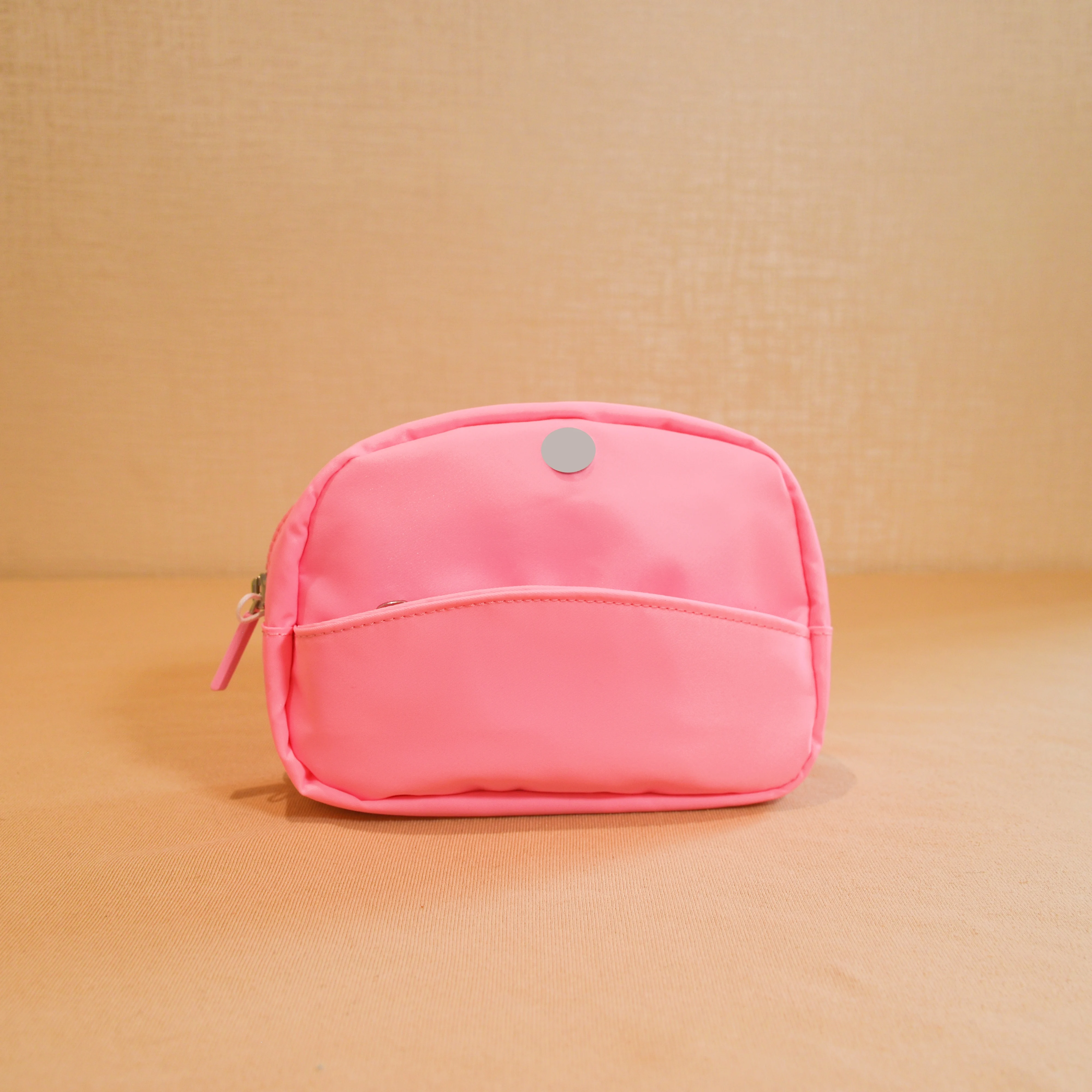 NWT Luluwomen Go Getter Pouch Mini Gym Girl Fitness Storage Bag Waterproof Outdoor Activities Portable Makeup Bag Wallet Key Bag