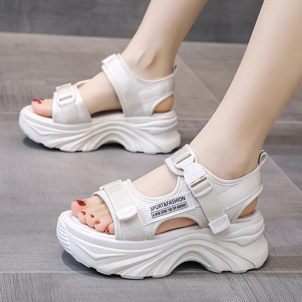 Сандалии женские на платформе модные босоножки высоком каблуке липучке