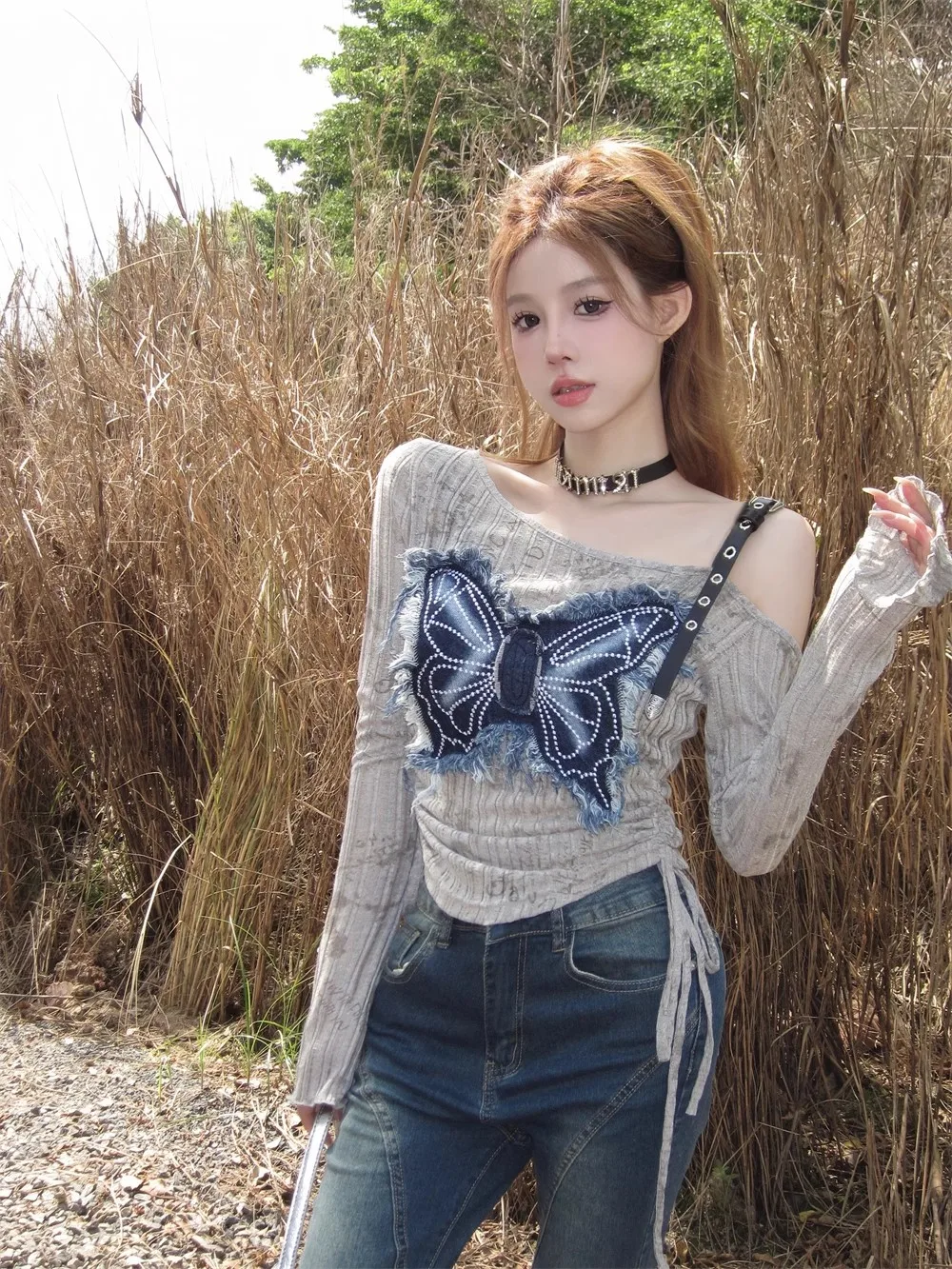 Женская футболка с вышивкой контрастная Футболка из джинсовой ткани со