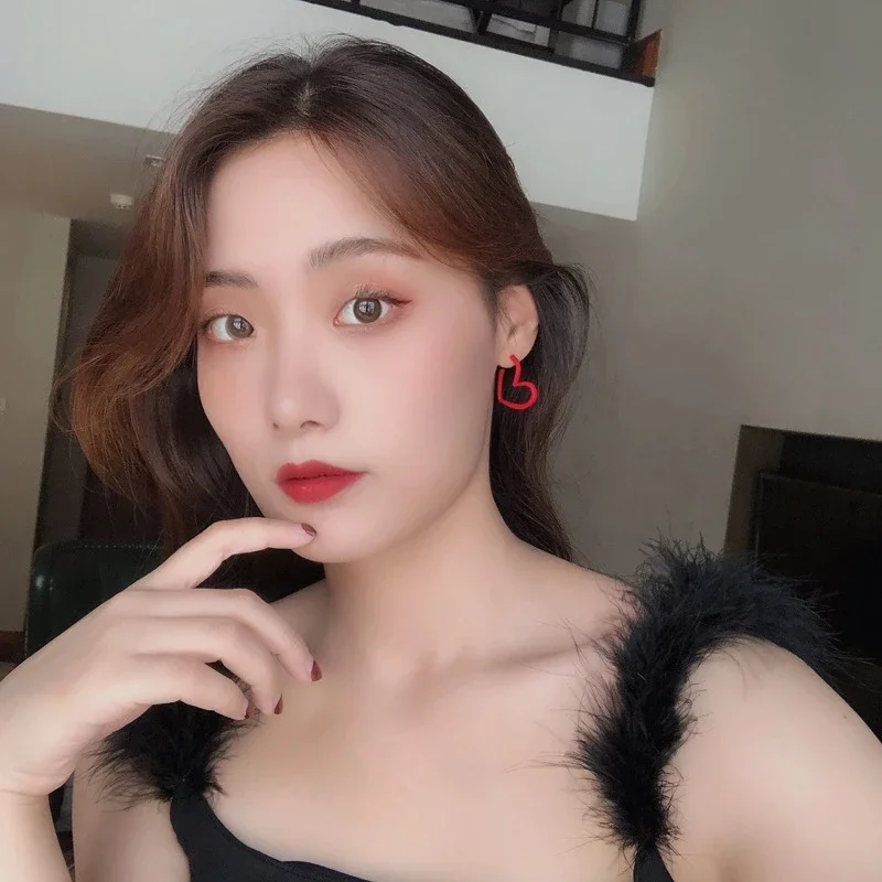 Повседневные серьги-подвески с красными сердечками для девочек забавные