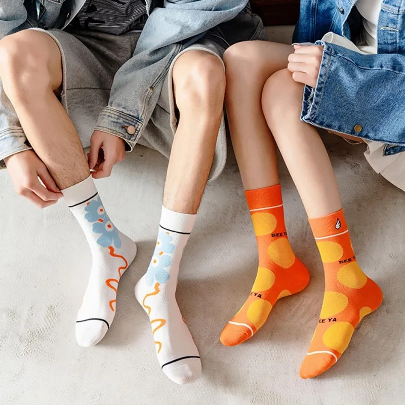 New Couples Outdoor Casual Trend Socks Creative Fashion Simple Abstract Art Hip Hop Street Style Socks Sports Long Tube Socks