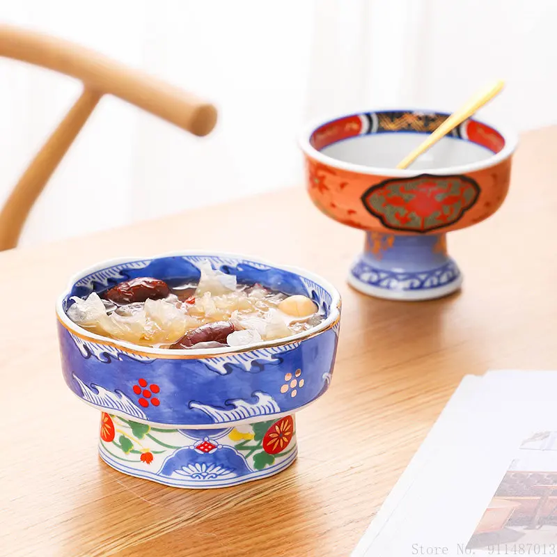 Японская подглазурная цветная керамическая тарелка на высокой ножке десертная