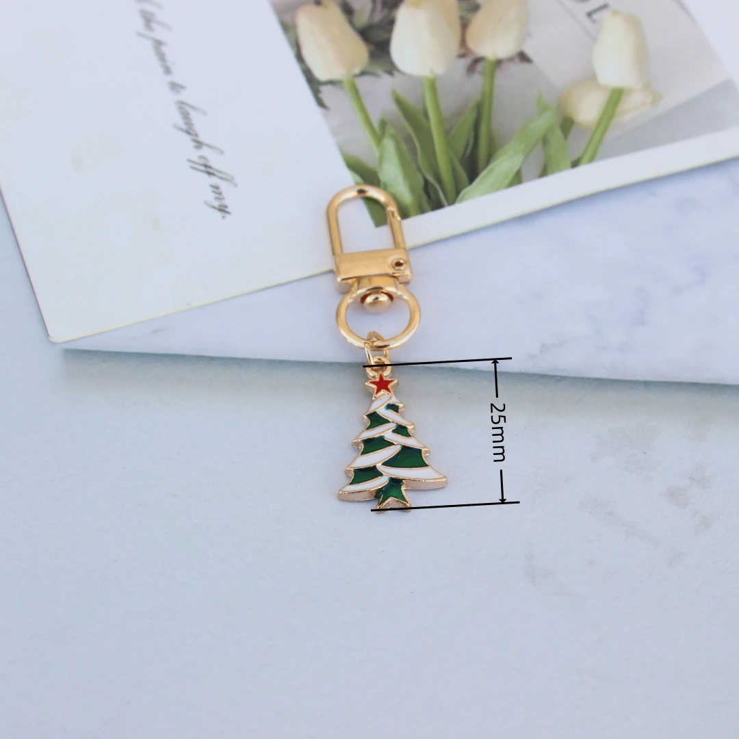 Брелок для ключей с рождественской елкой