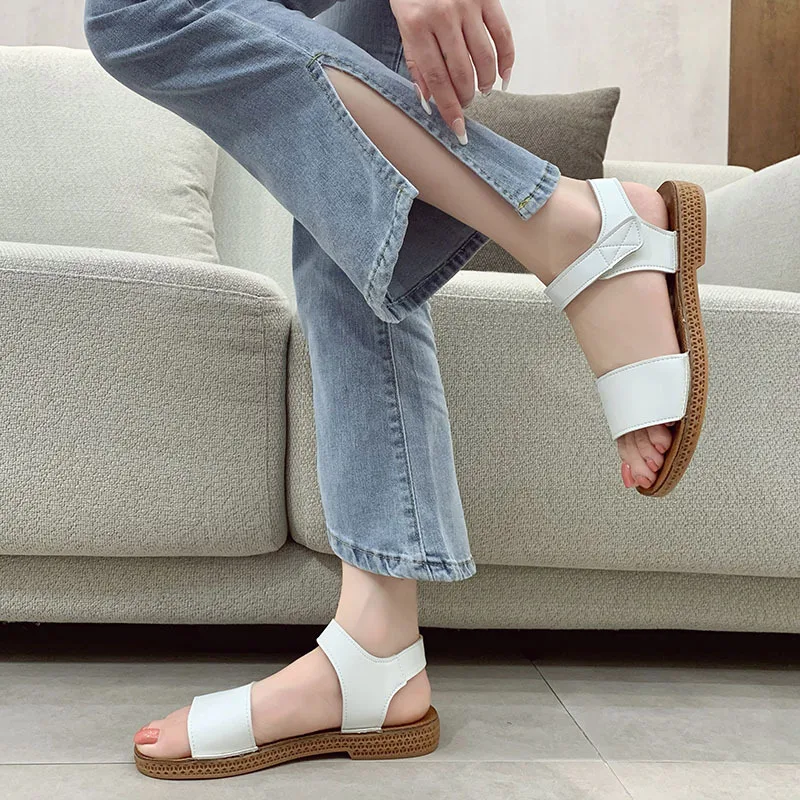 

Casual Sandals for Women Summer 2022 Fashion low heel gladiator sandals Ladies Non-slip Rubber Sole Peep Toe Beach Flat Shoes
