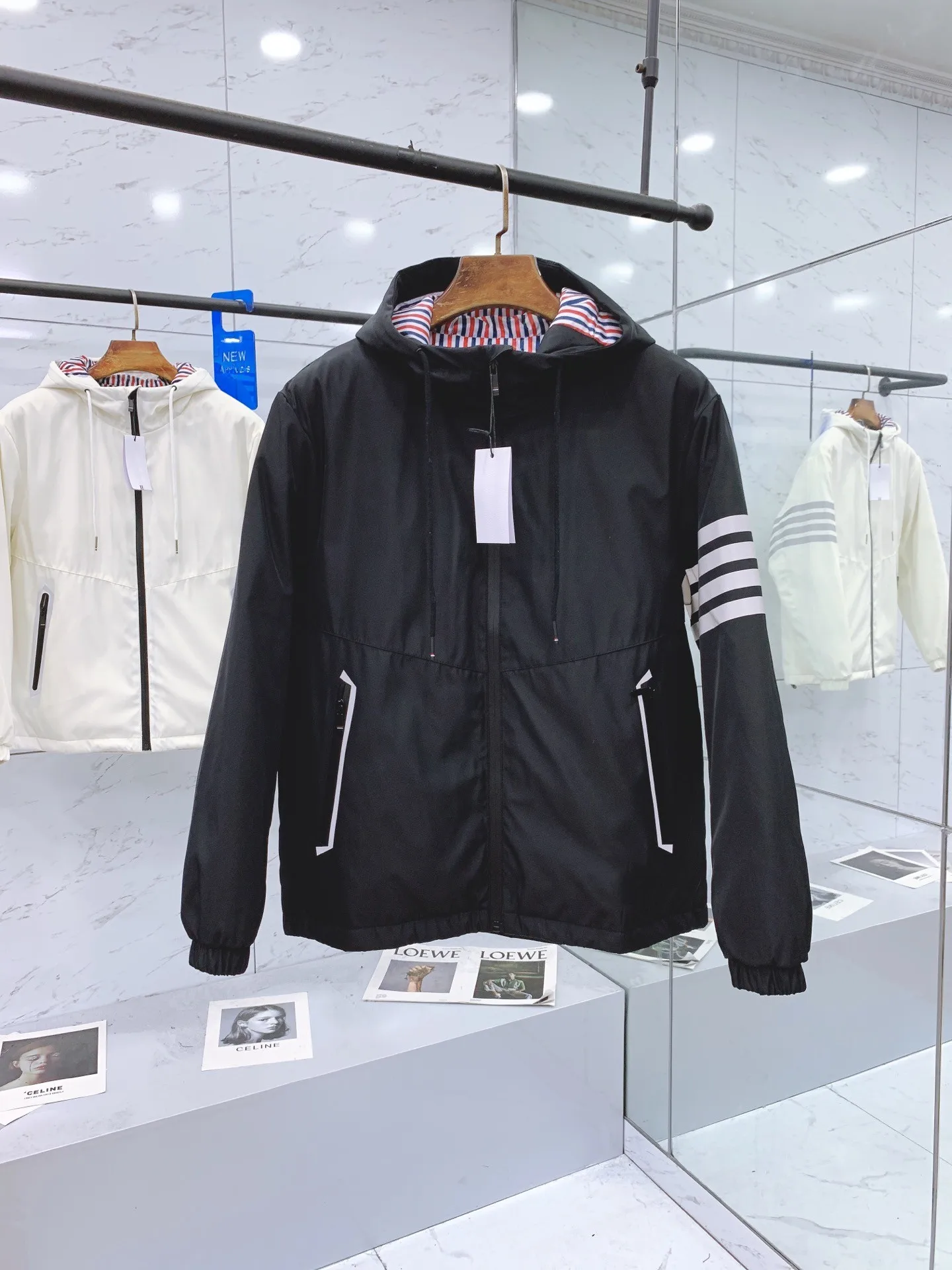 Winter Men Down Jackets Luxury Brand Solid Coats Fashion Korean Design Classic Stripes Outerwear Windbreaker Causal TB Jacket