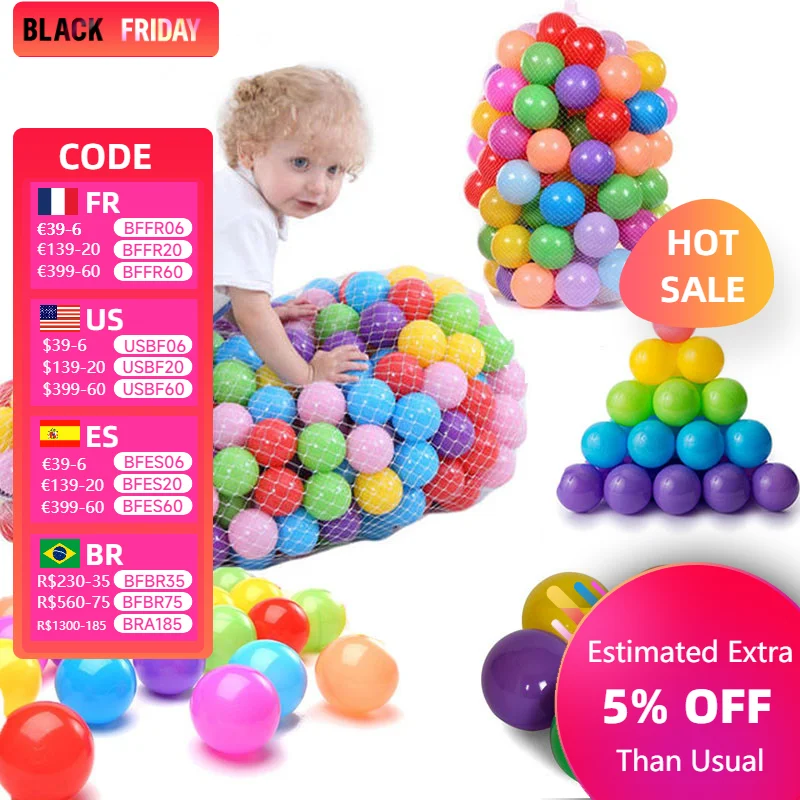 Спортивный мяч на открытом воздухе красочный мягкий водный бассейн с океанской