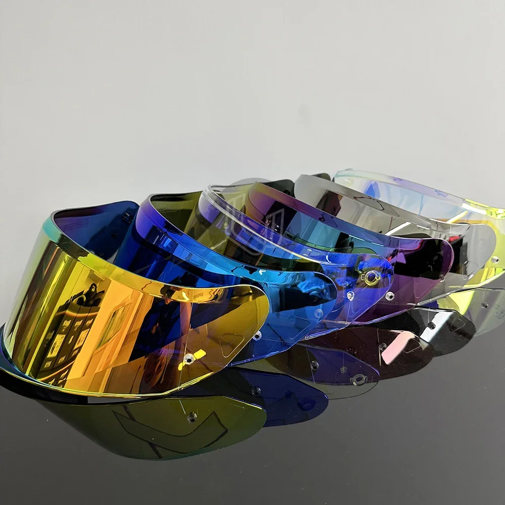 Мотоциклетный шлем с защитой от УФ-излучения