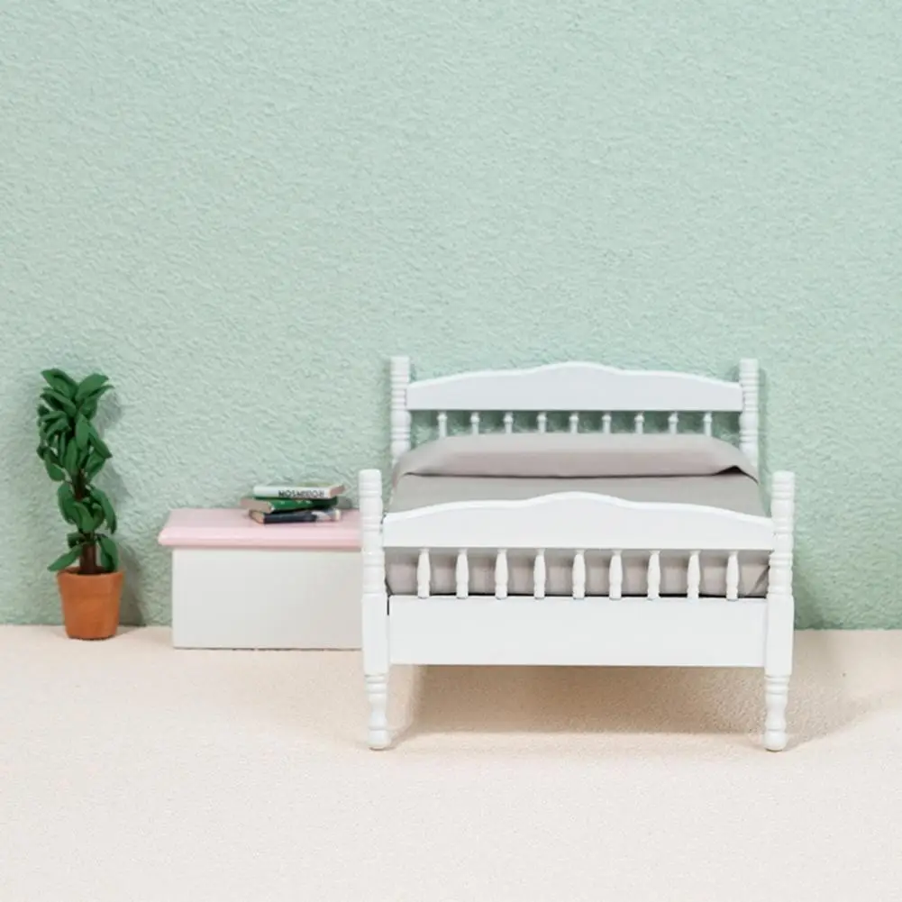 

Solid Construction Wooden Mini Double Bed 1/12 Doll House Decoration Dollhouse Accessories