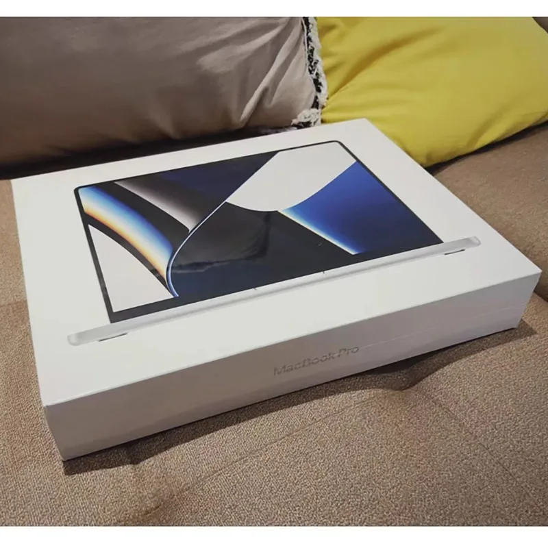 MacBook Pro 16 серебристый 2019 i9 32/64 ГБ 1/2 ТБ SSD