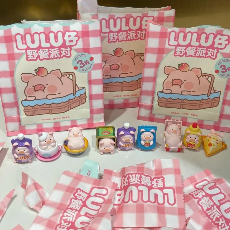 Фото Новая оригинальная серия Lulu The Piggy для пикника, слепая сумка, кавайные настольные украшения, подарки для девочек, модные игрушки, милые коллекционные предметы №5