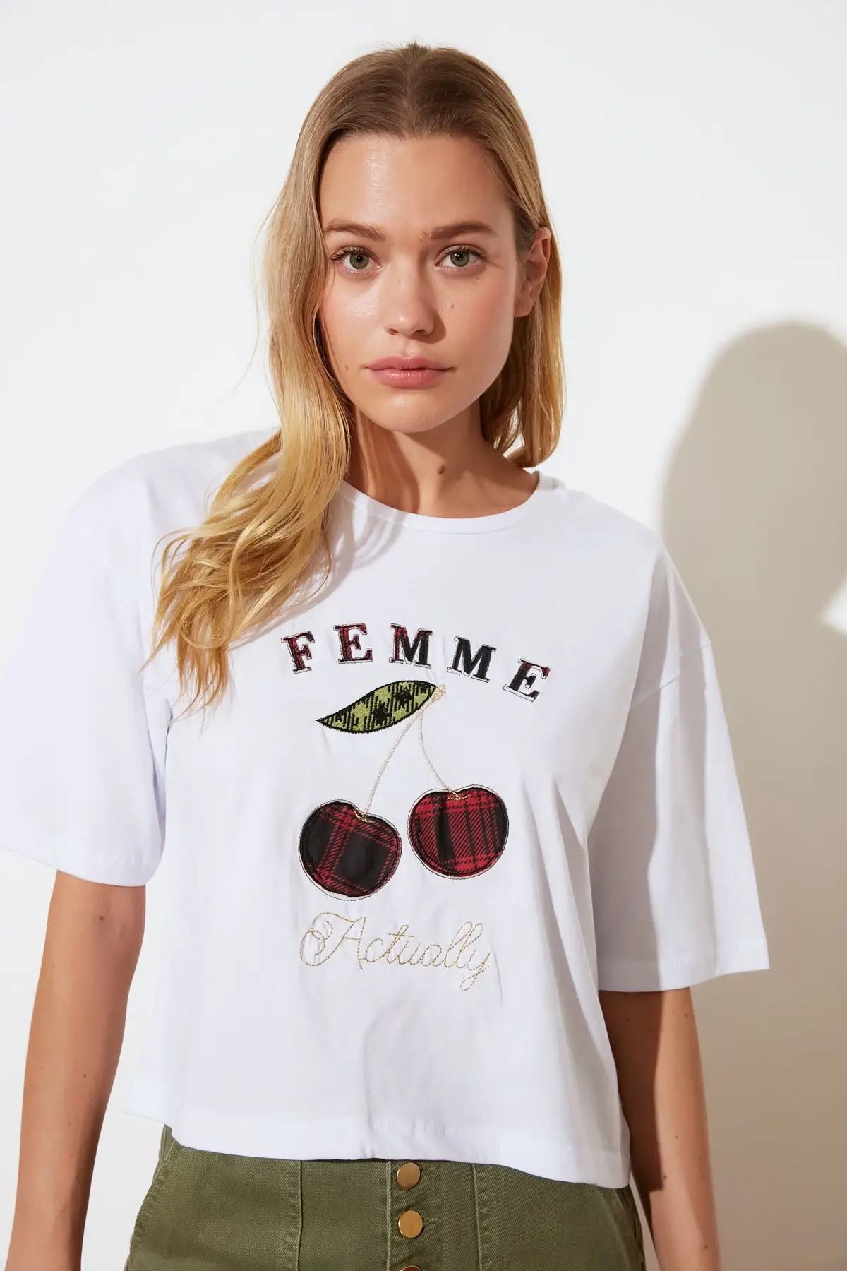 

Trendyol Loose Knitted T-Shirt TWOSS21TS1750