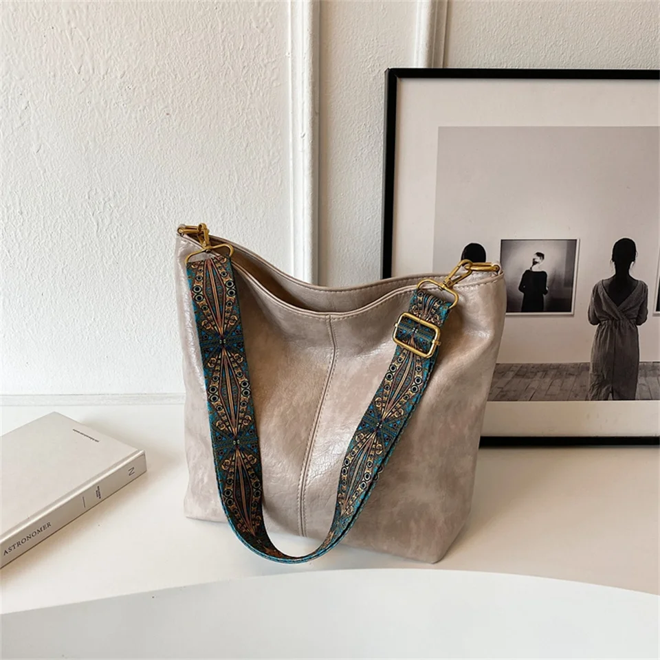 

Новые роскошные дизайнерские сумки через плечо для женщин 2023 кожаные кошельки и сумочки Женская модная Высококачественная сумка-мессенджер