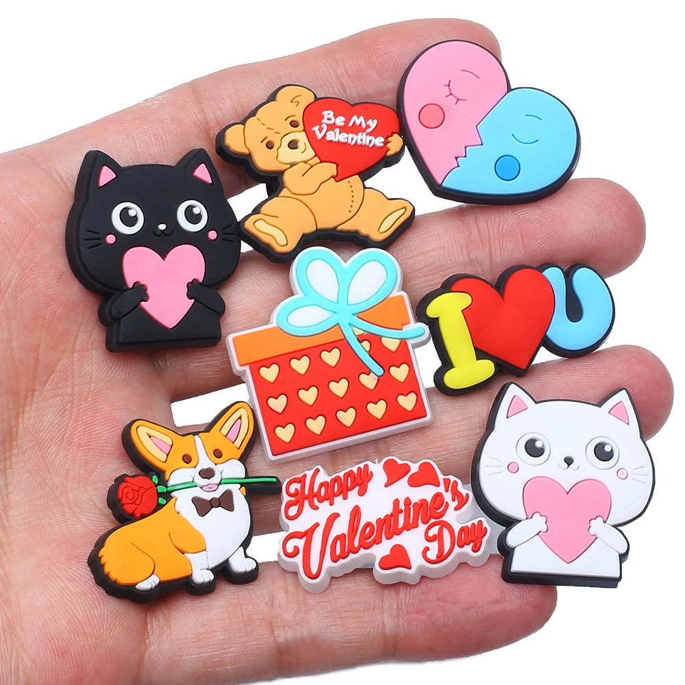 

Single Sale 1pcs Valentine PVC Garden Shoes Accessories Children Shoe Decorations Fit Wristband Croc Jibz Charm Party Present