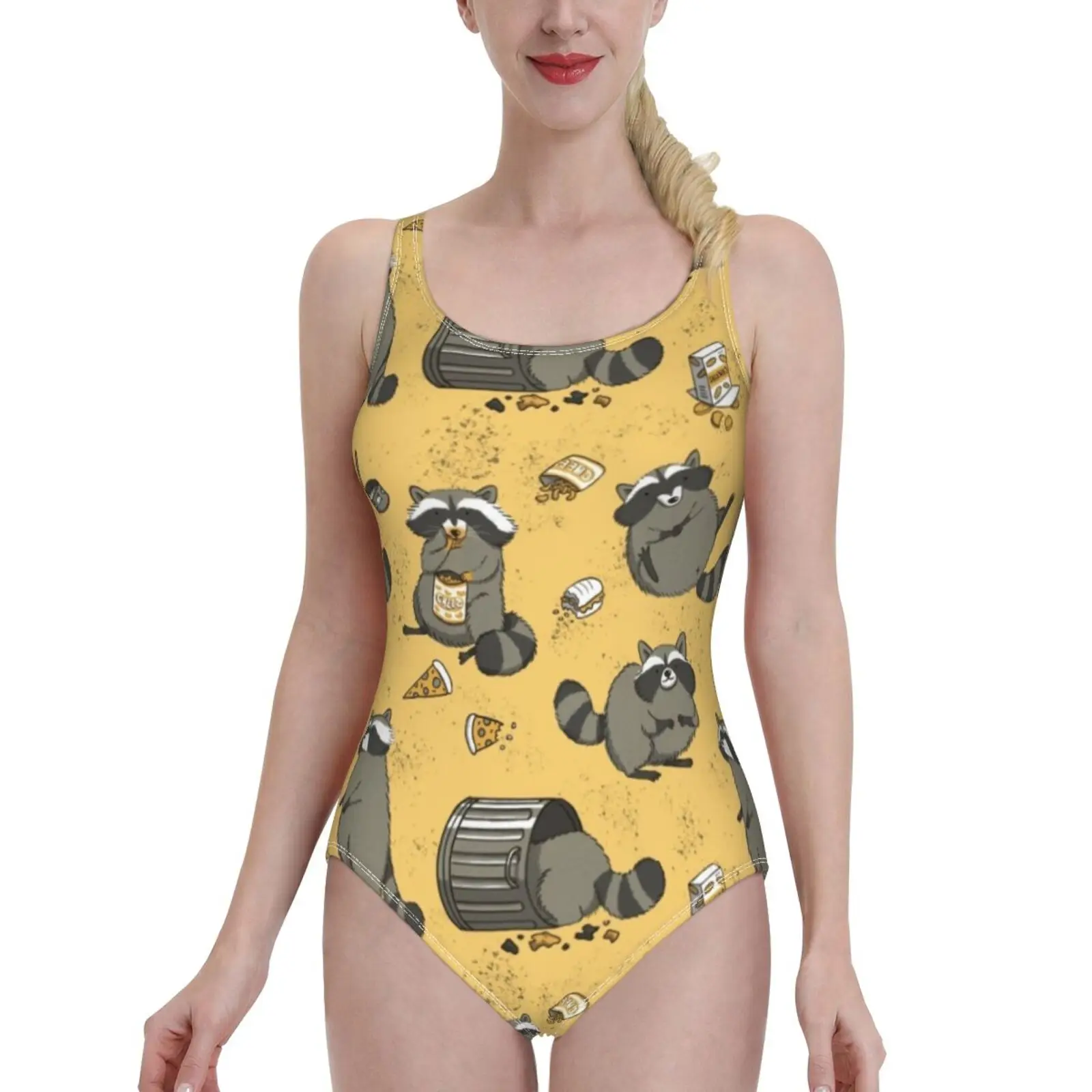 

Слитный женский купальник-монокини с рисунком енота и животных