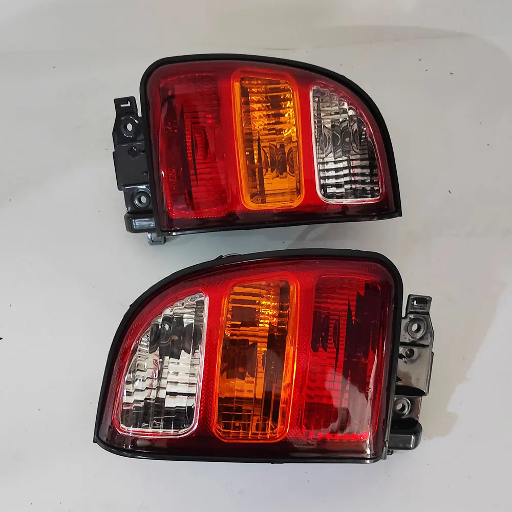 Фото Пара автомобильных фонарей для Toyota задние фонари тормоза RAV4 1998 XA10 81560-42050 81561-42050 задний поворотный сигнал №4