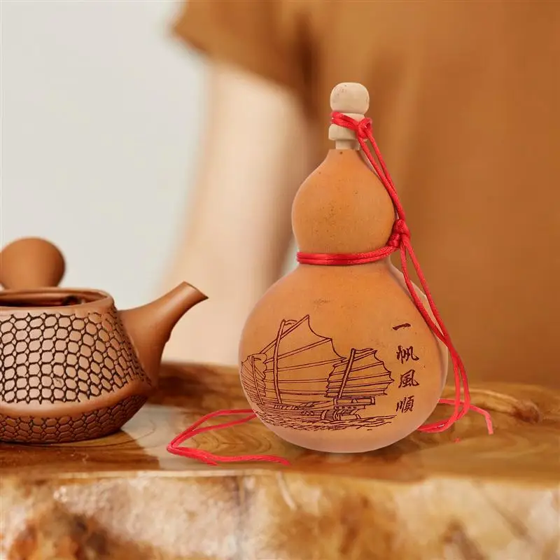 

1 Pc Decorative Wine Gourd With Stopper And Gossip Carved Gourd (Khaki)