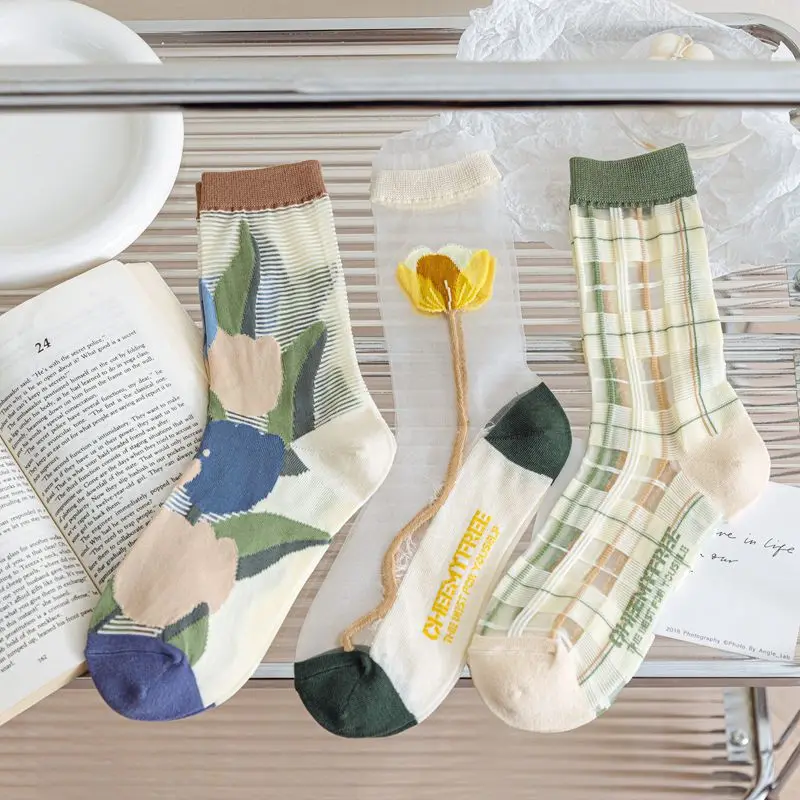 

Women Socks 2022 New Trend Breathable Transparent Flower Cute Socks For Women Middle Tube Casual Sweet Lace Korean Style Fashion