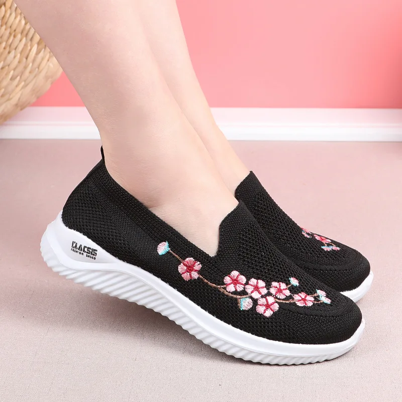 everyday walking slip on shoes ladies knitting flats women's summer breathable loafers mother moccasins light wedge shoes woman