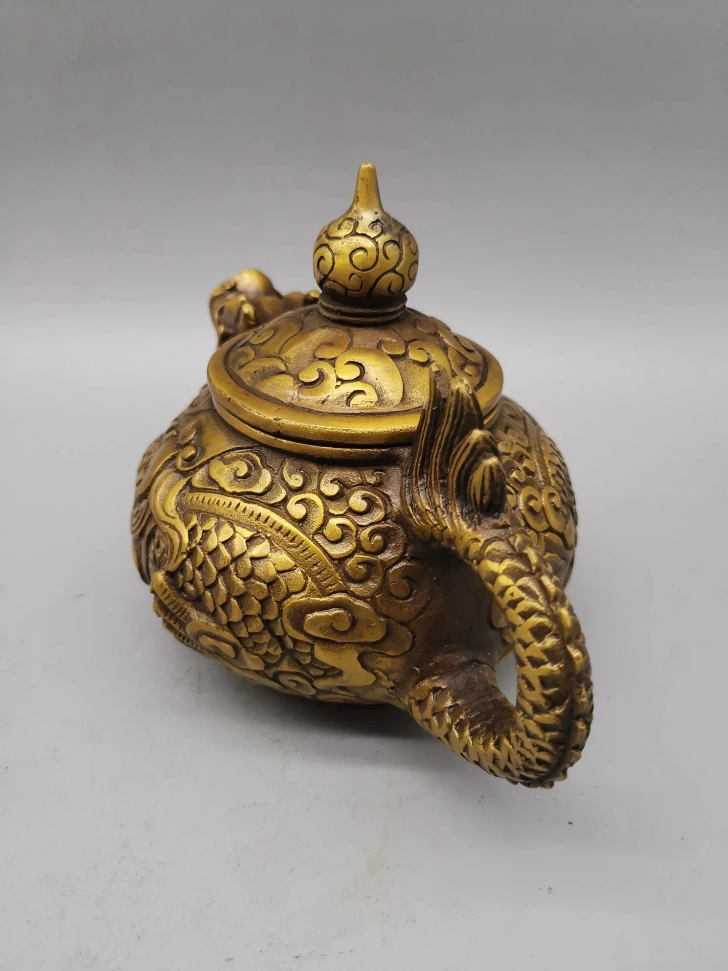 Соберите китайскую резьбу латунный чайник с драконом металлические поделки