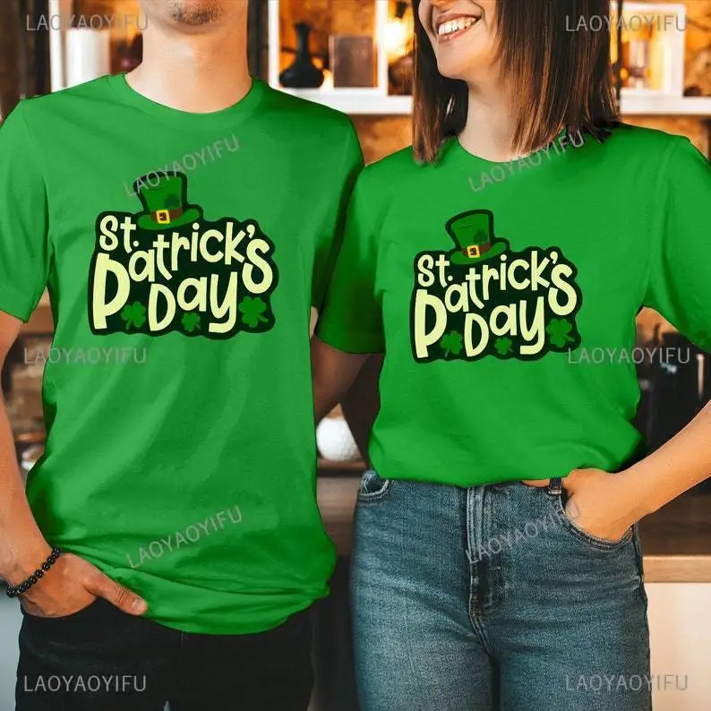 Женская футболка с надписью St paфокусы