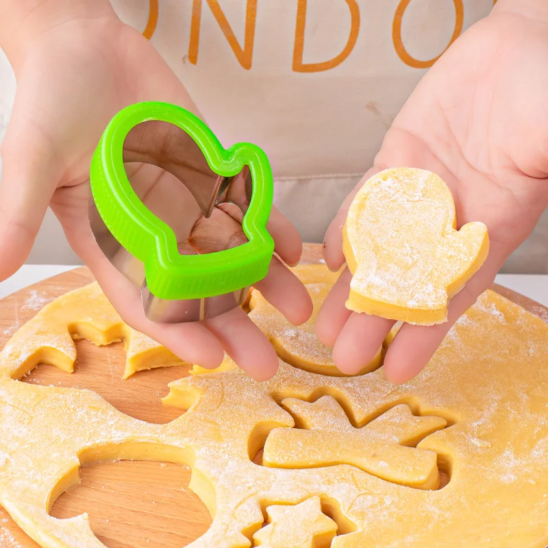 

6Pcs/set Cookie Cutters Baking Mould Food Grade Stainless Steel DIY Cartoon Crutch Gloves Biscuit Mold Kitchen Tool Accessories
