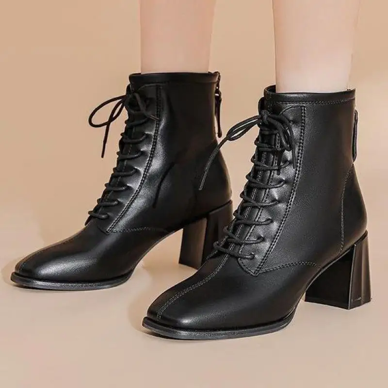 

Женские кожаные ботильоны на толстом каблуке, Короткие повседневные ботинки челси на шнуровке, сезон осень-зима, 2023