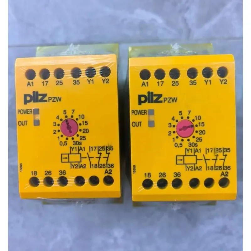 Фото Немецкое реле безопасности Pilz PZW 30/24VDC 774019 №1